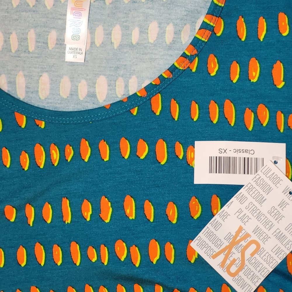 LuLaRoe Classic Short-Sleeve Shirt, Women's XS ~ NWT - Picture 4 of 4